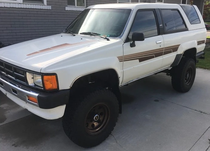 Toyota 033 White Basecoat With Reducer Gallon (Basecoat Only) 1 Toyota 033 White Basecoat With Reducer Gallon (Basecoat Only)